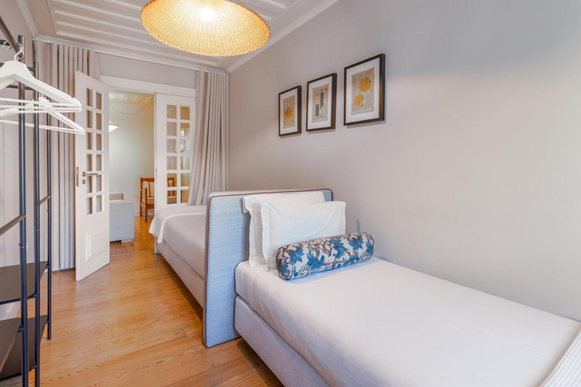 Two-Bedroom Deluxe Apartment