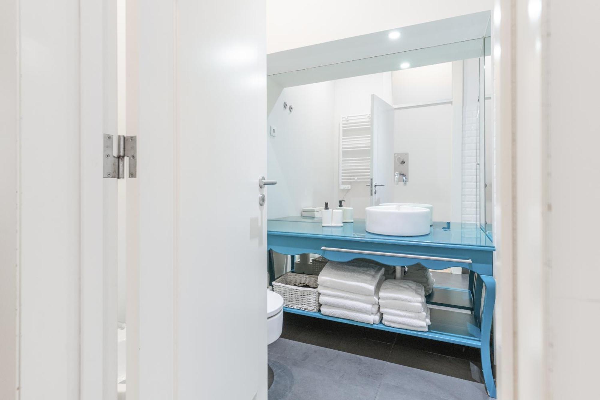 Two-Bedroom Deluxe Apartment