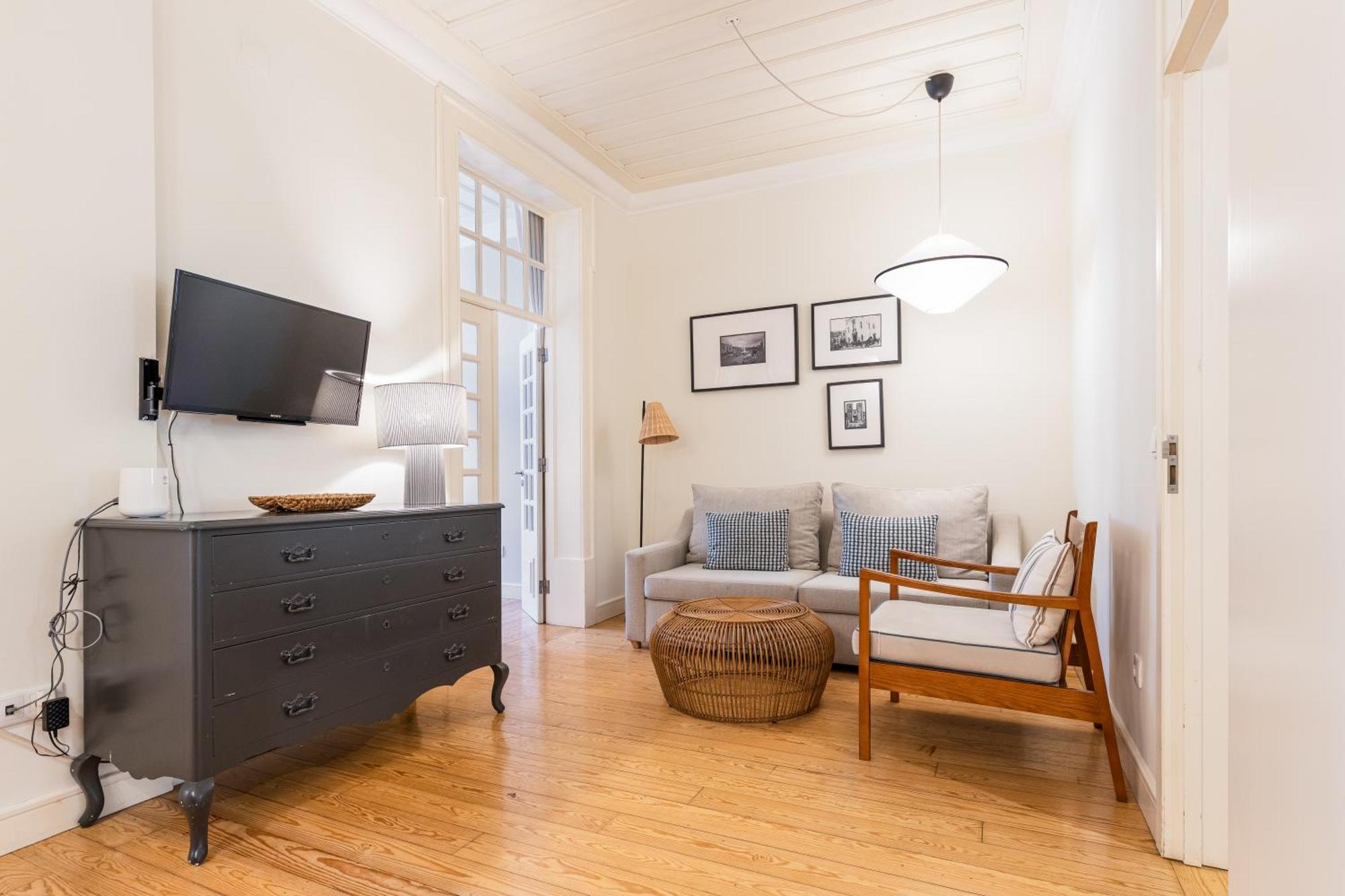 Two-Bedroom Deluxe Apartment